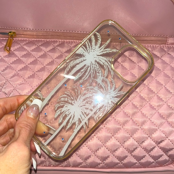 iPhone 13 Cases - Picture 10 of 16